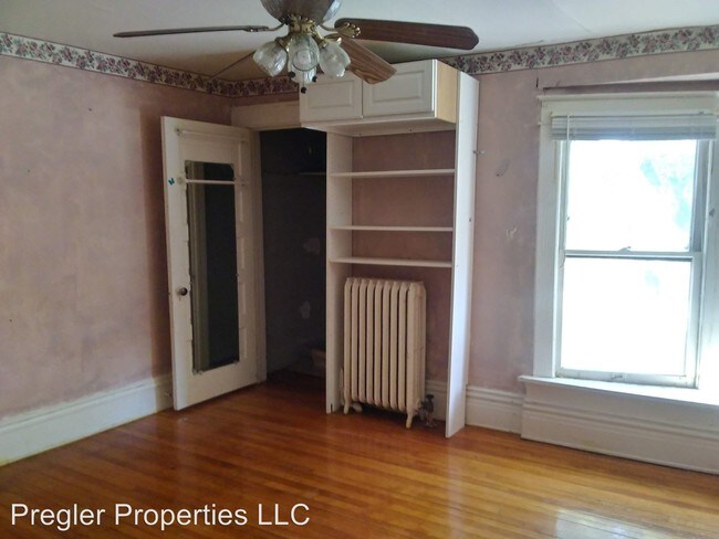 Building Photo - 314 Locust St
