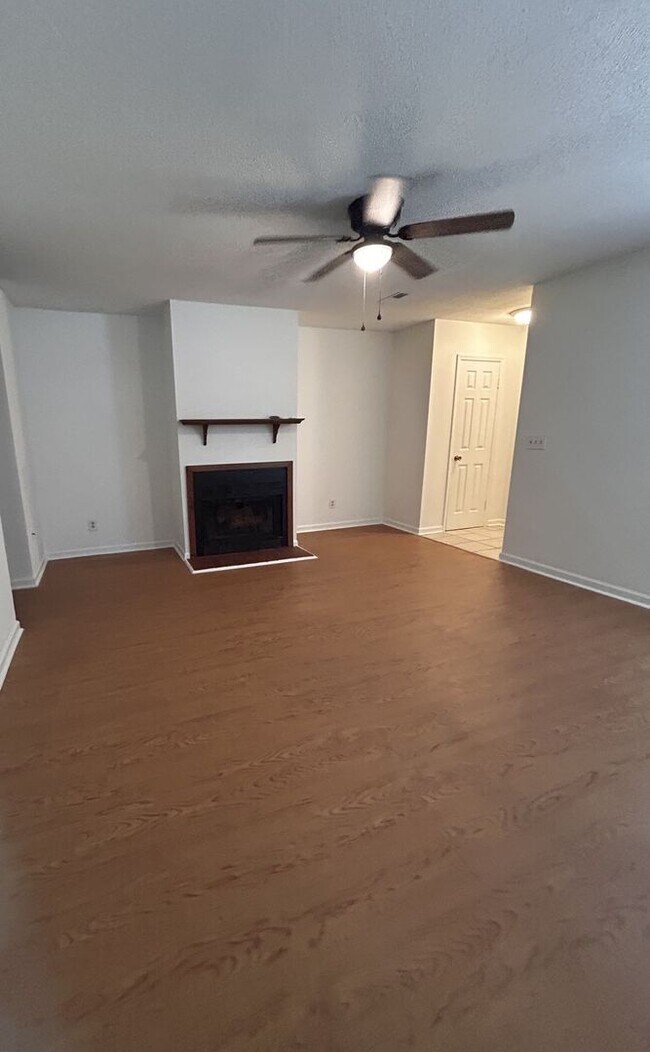 Foto del edificio - Affordable 2BR Duplex in Ladson!