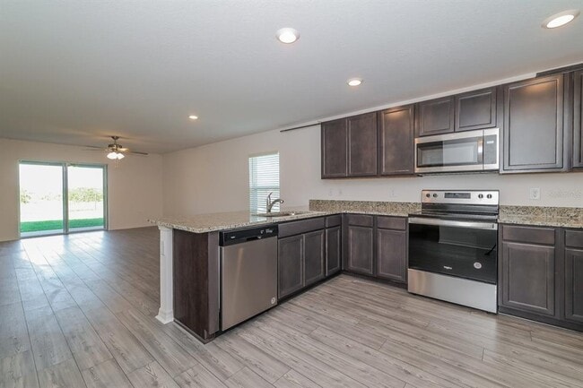 Foto del edificio - 429 Kensington View Dr