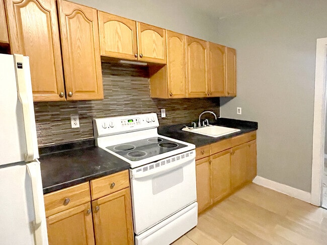 Building Photo - 378 Madison Ave