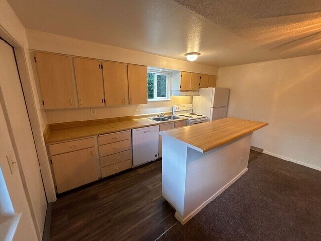 Foto del edificio - 4788 Skyline Rd S