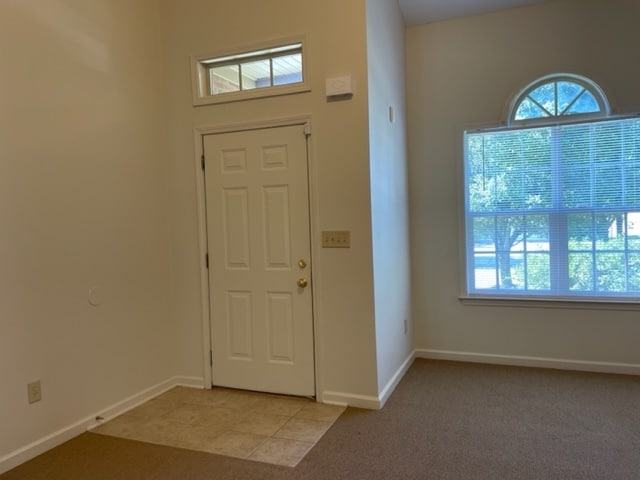 Ceramic Tile entry - 3017 Roundway Down Ln