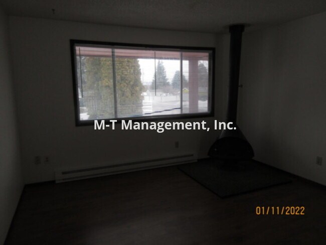 Foto del edificio - South Valley duplex + garage + fenced yard