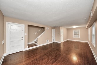 Building Photo - 2332 Sheridan St