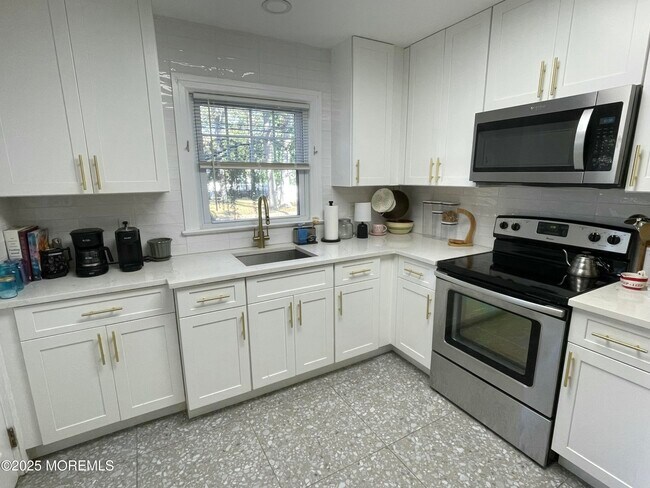 Foto del edificio - 432 Wells Ave