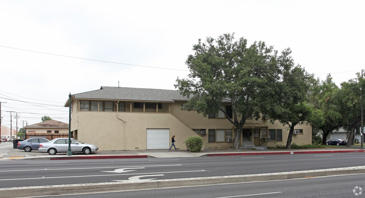 Building Photo - 1018 Santa Anita Ave