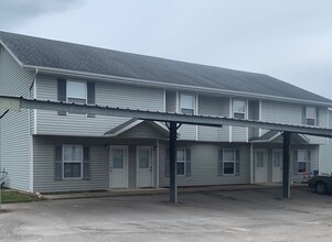 Building Photo - 25010 Scenic Dr