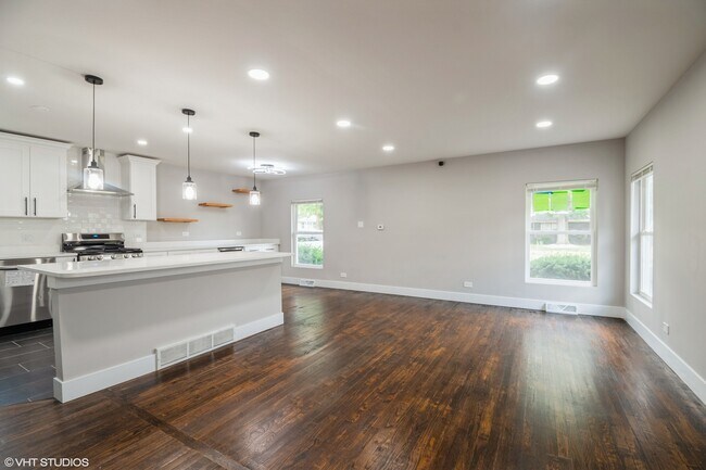 Foto del edificio - 15463 Diekman Ct