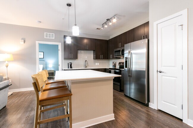 Foto del edificio - 3851 Grandpine Way