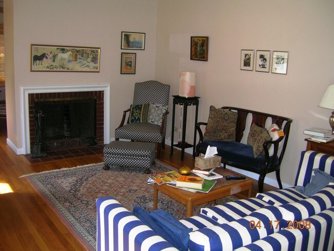 Photo - 413 Moseley Dr