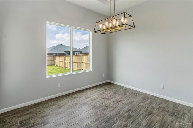 Foto del edificio - 13 Magnolia St