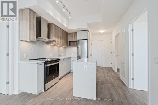 Photo du bâtiment - 500 Plains Rd E