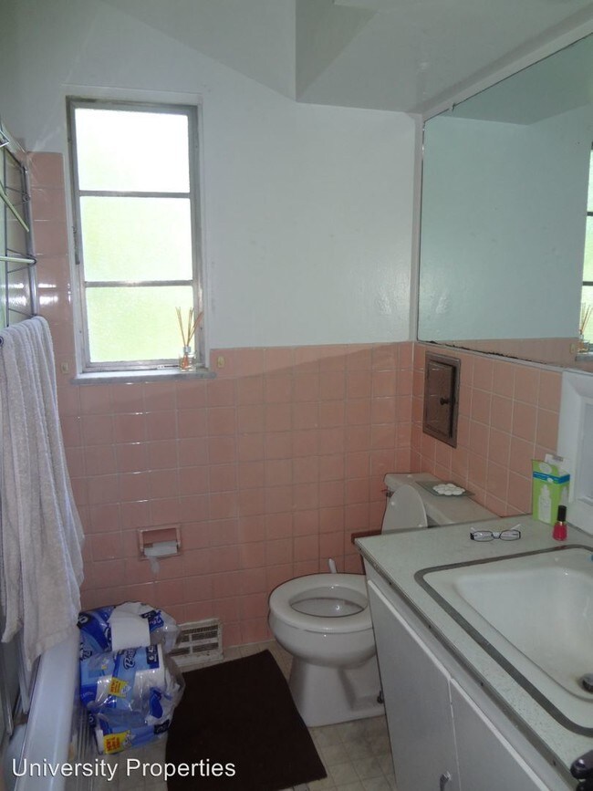 Building Photo - 5 br, 3 bath Room For Rent - 1115 Secor