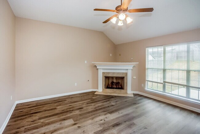 Building Photo - 5882 Tommy Joe Dr