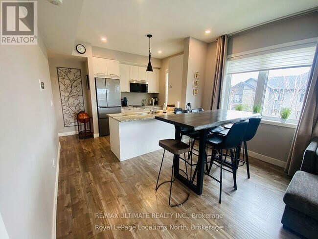 Building Photo - 11 Beausoleil Ln