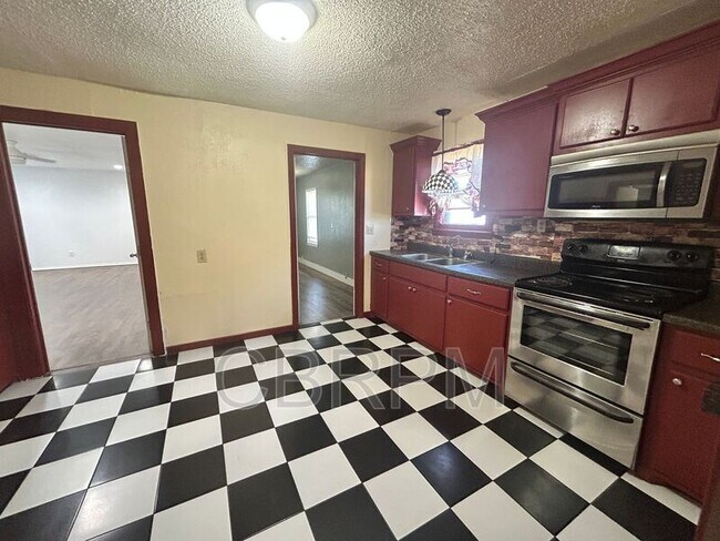 Building Photo - 6216 20th St