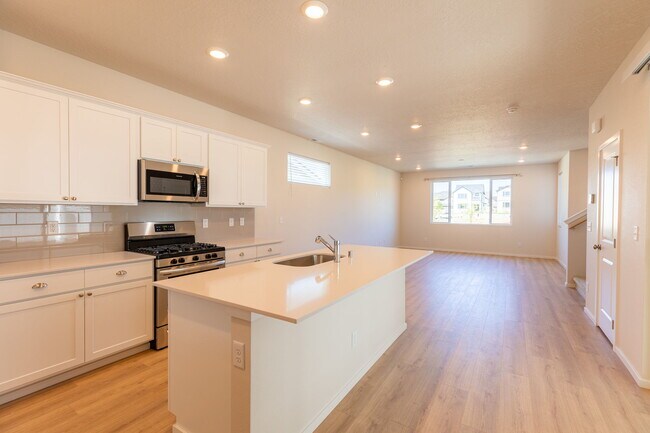 Foto del edificio - 24465 E Feather Ct