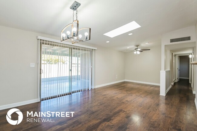 Foto del edificio - 7401 E 19th St