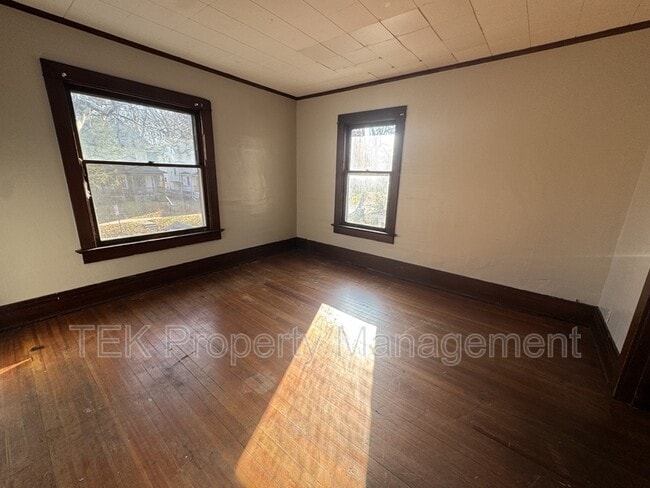 Building Photo - 259-261 Pierpont Street