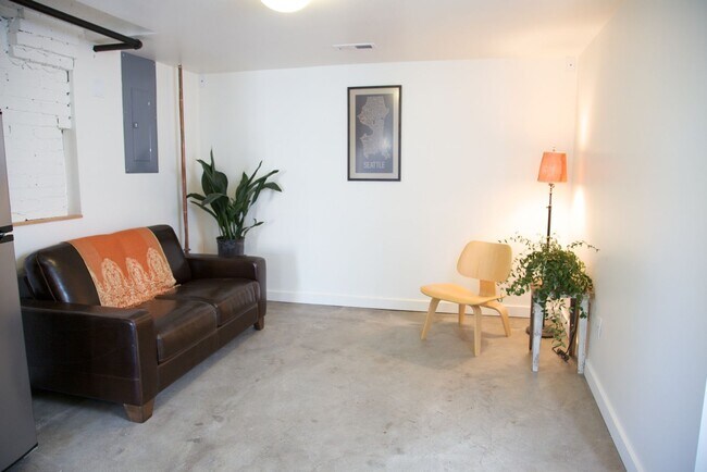Foto del edificio - 1714 S Bayview St