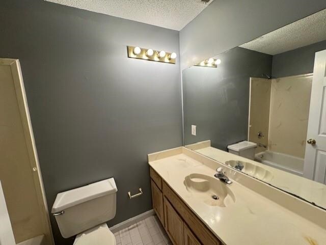 Foto del edificio - 2627 Bay Pointe Cir E