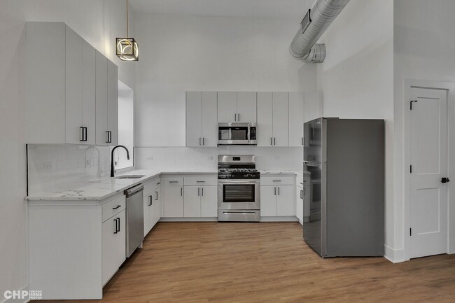 Foto del edificio - 4731 N Western Ave