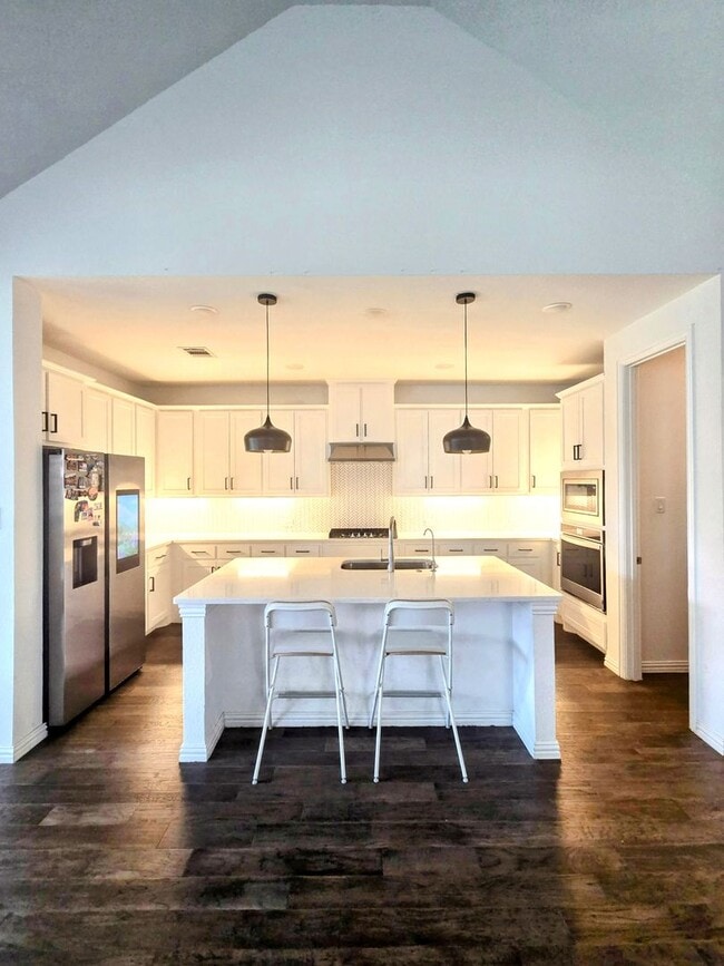 Foto del edificio - 536 Cedarwood St