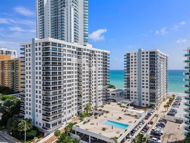 Foto del edificio - 2751 S Ocean Dr