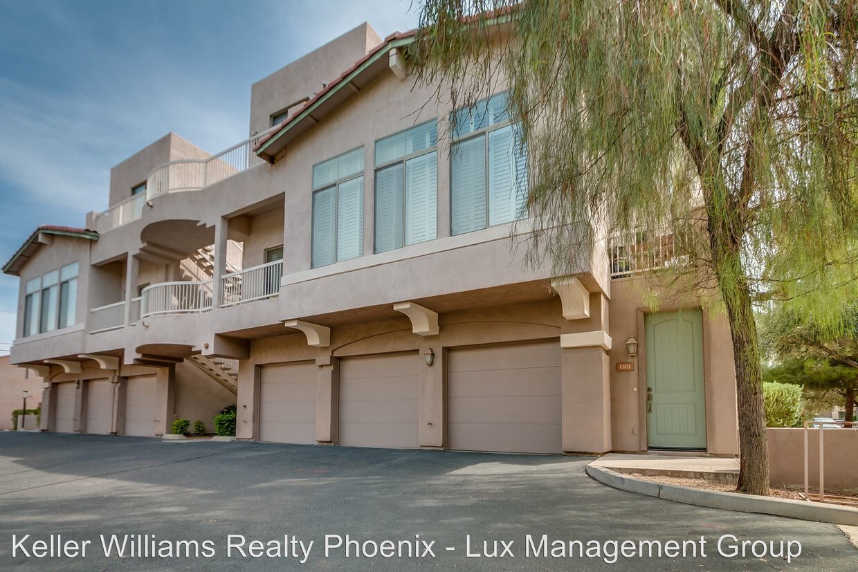 Foto principal - 4832 N Woodmere Fairway