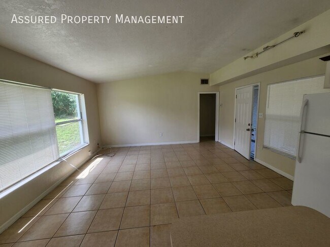 Building Photo - 5816 Wolf Rd