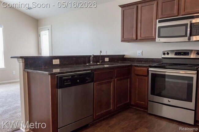 Foto del edificio - 49144 W Woods Dr