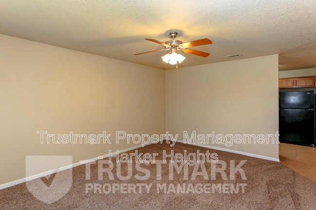 Building Photo - 4202 Elms Run Cir