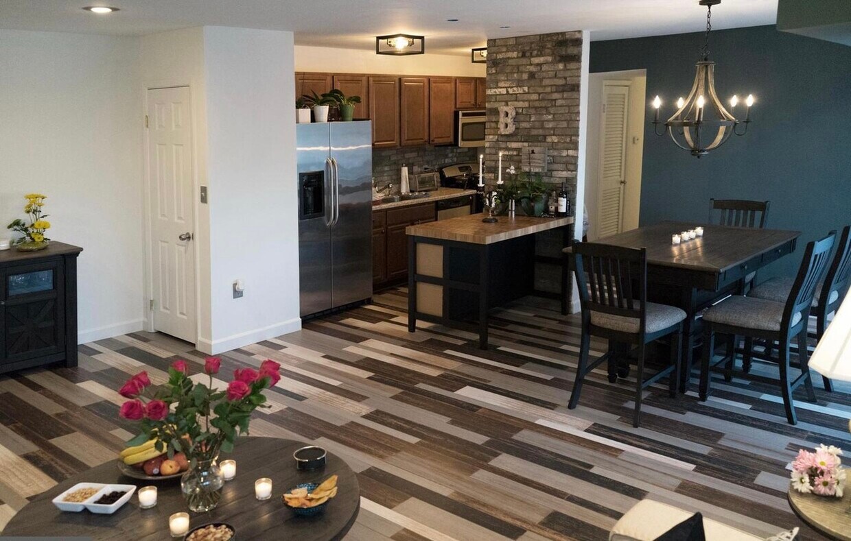 1604 Renate Dr Unit 202, Woodbridge, VA 22192 Condo for Rent in