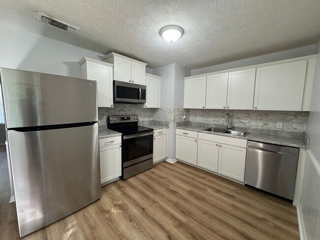 Foto del edificio - Charming 3BR House in Macon