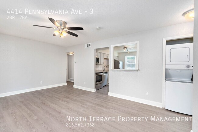 Foto del edificio - Fully Remodeled, Chic 2BR w/ In-Unit Laund...