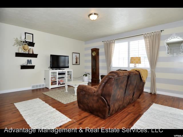 Building Photo - 2441 S Cottage Cv