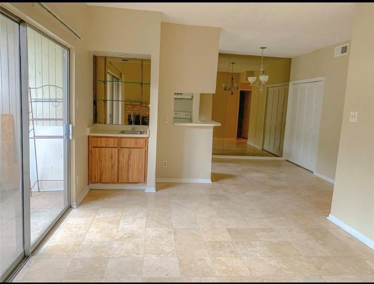 Primary Photo - 2300 Augusta Dr