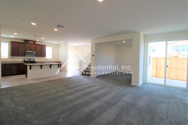 Building Photo - 4 br, 2.5 bath House - 7251 Bow Bridge Walk