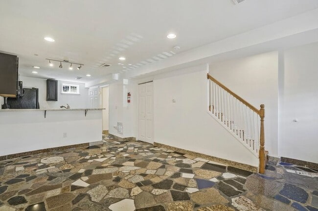 Photo - 2268 Mt View Pl SE House