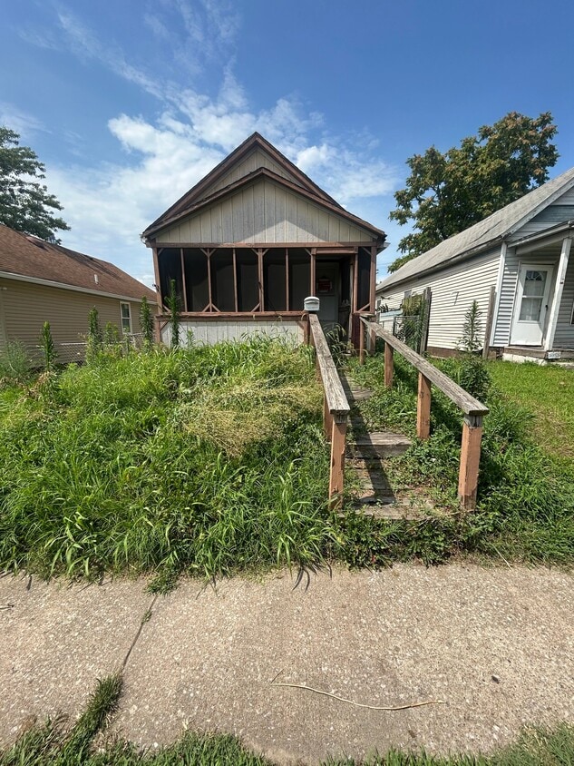 Photo - 2504A Denver St (Granite City, IL)