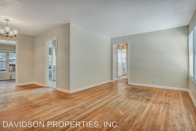 Foto del edificio - 3 br, 1 bath House - 303 Sumner