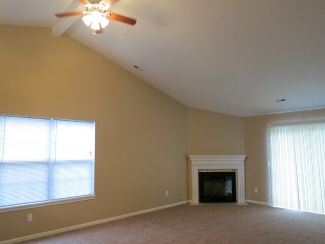 Foto del edificio - 7417 Carnation Lane