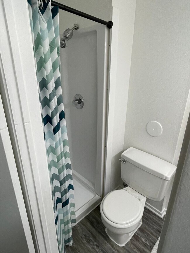 Foto del edificio - 3 BEDROOM CONDO BY UNT