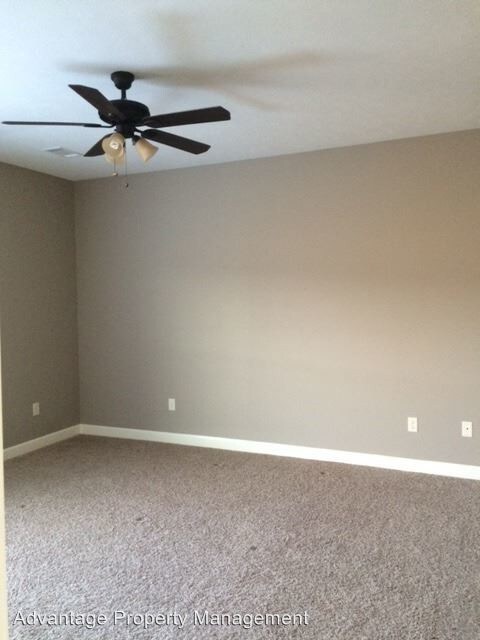 Building Photo - 3 br, 2 bath House - 25 Clover Ridge
