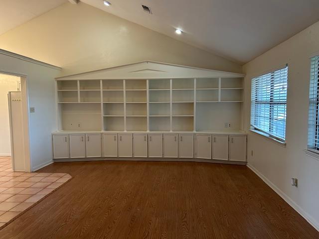 Building Photo - 260 Hilltop Dr