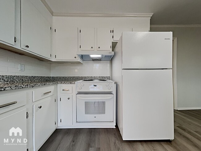 Building Photo - 406 Edgegreen Dr