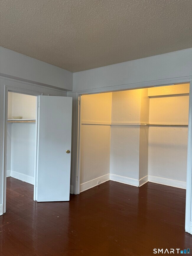 Foto del edificio - 144 Grove St