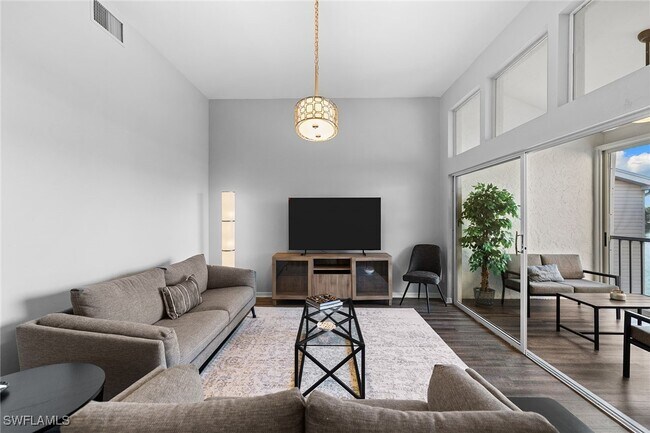 Foto del edificio - 2651 Citrus Lake Dr