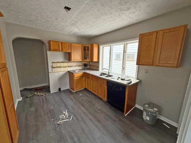 Foto del edificio - Convenient Showings — No Appointment Needed!