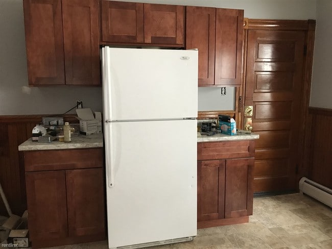 Foto del edificio - 4 br, 1 bath Apartment - 59 Crawford St